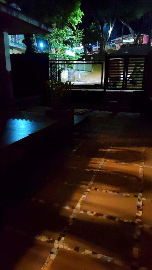 Nivritti Villa Matheran Bagian luar foto
