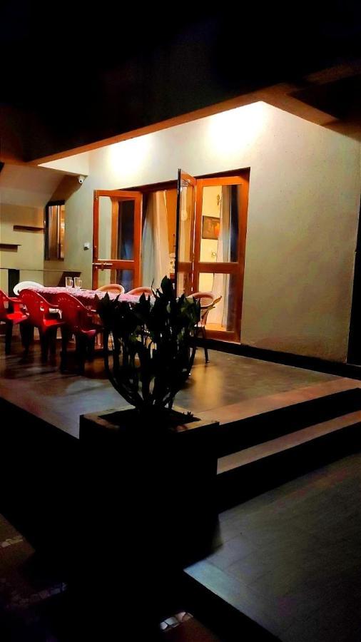 Nivritti Villa Matheran Bagian luar foto