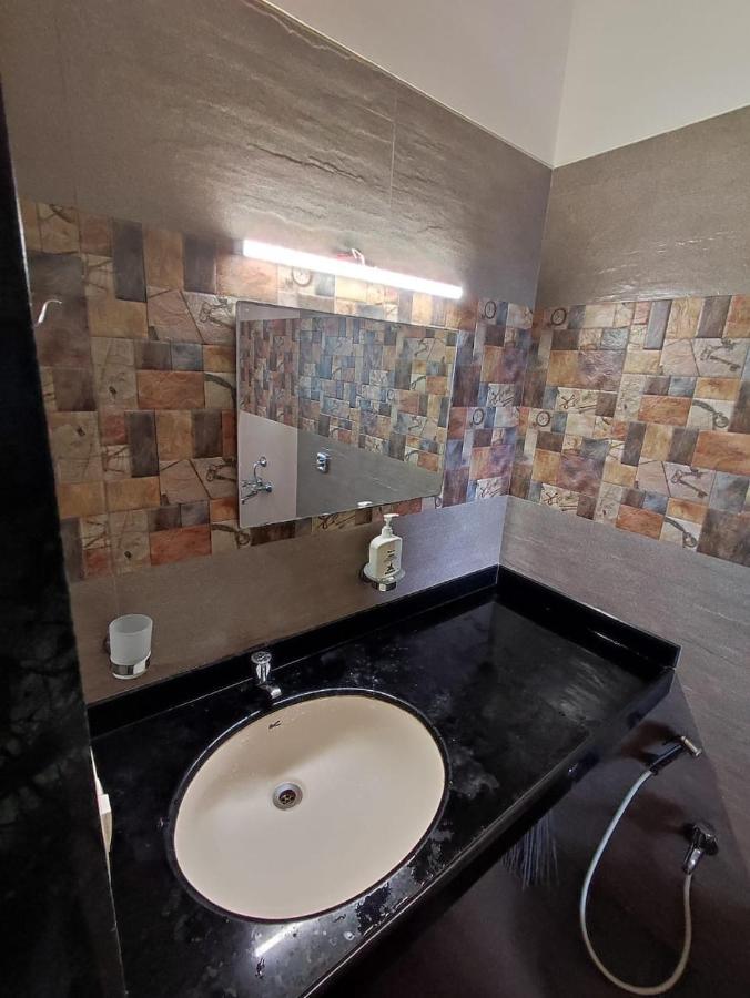 Nivritti Villa Matheran Bagian luar foto