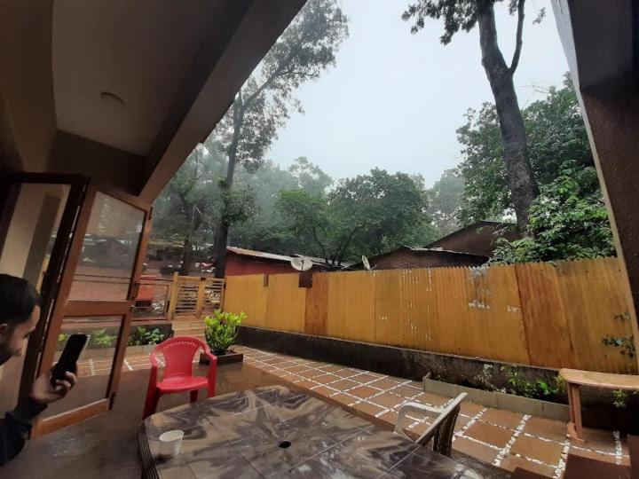 Nivritti Villa Matheran Bagian luar foto