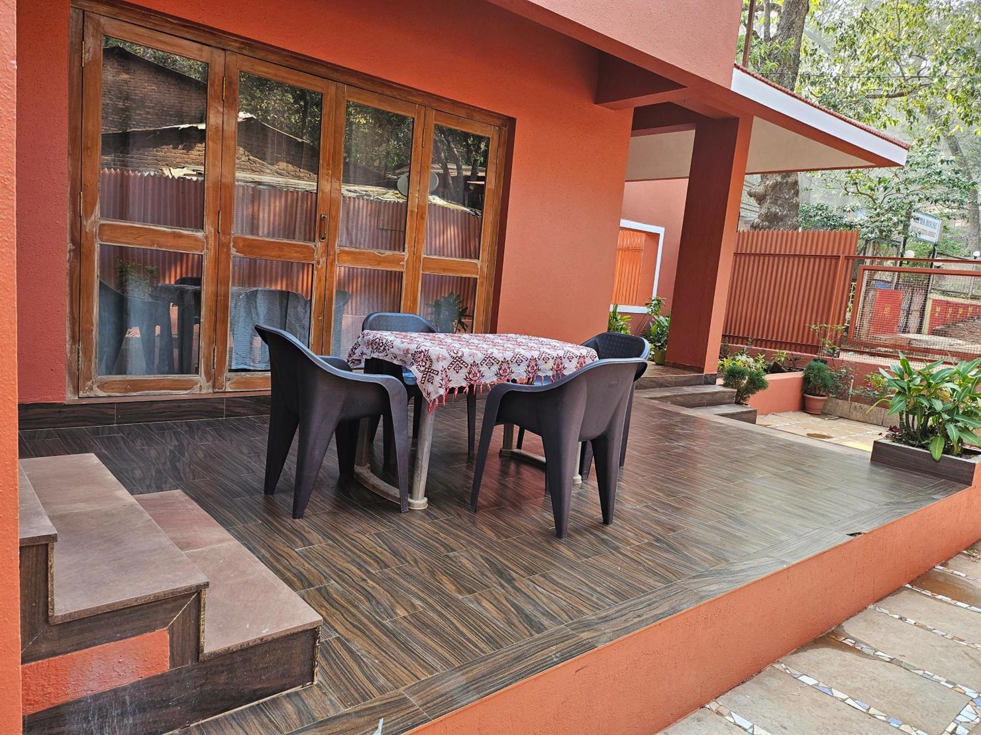 Nivritti Villa Matheran Bagian luar foto