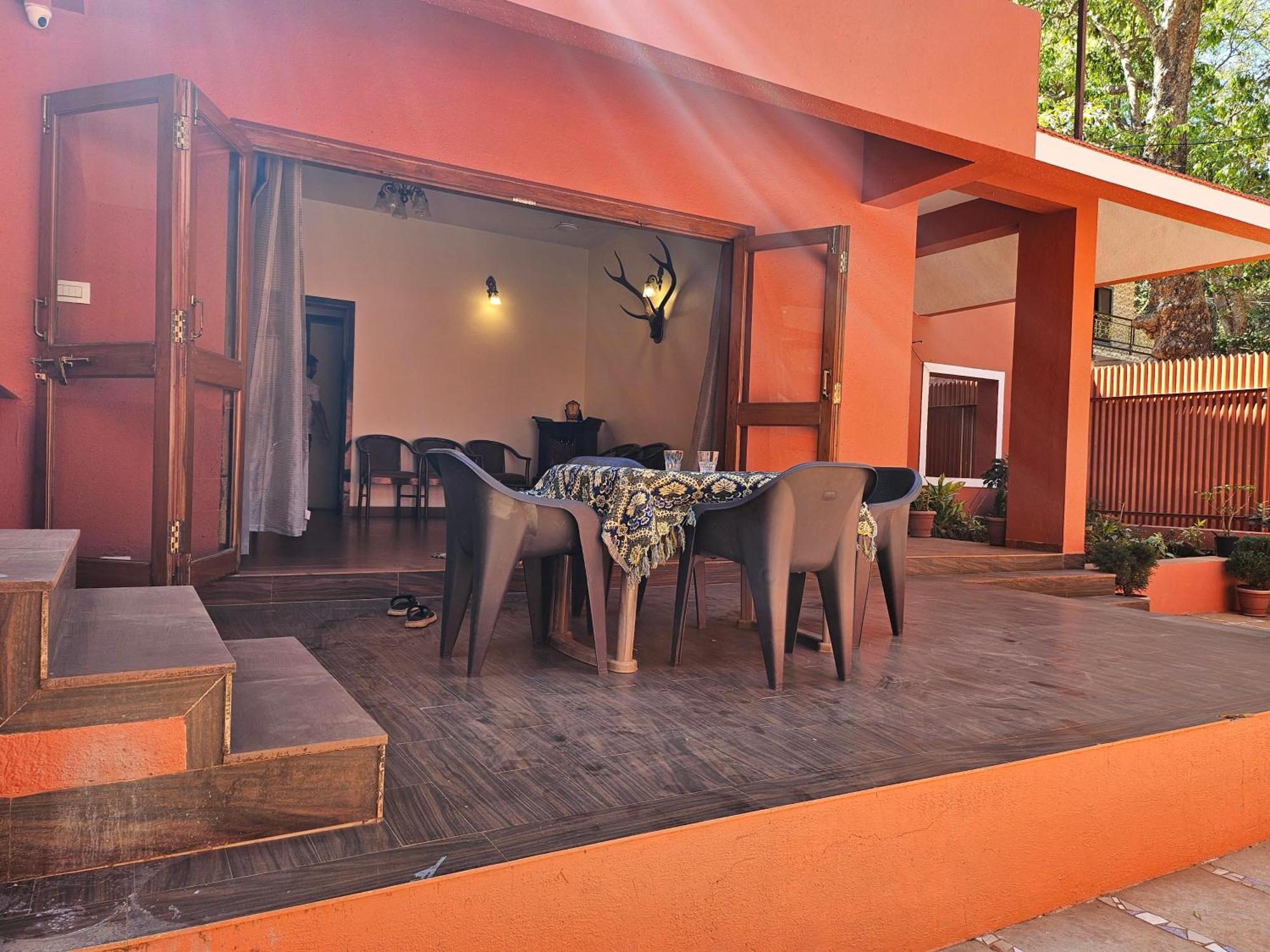 Nivritti Villa Matheran Bagian luar foto